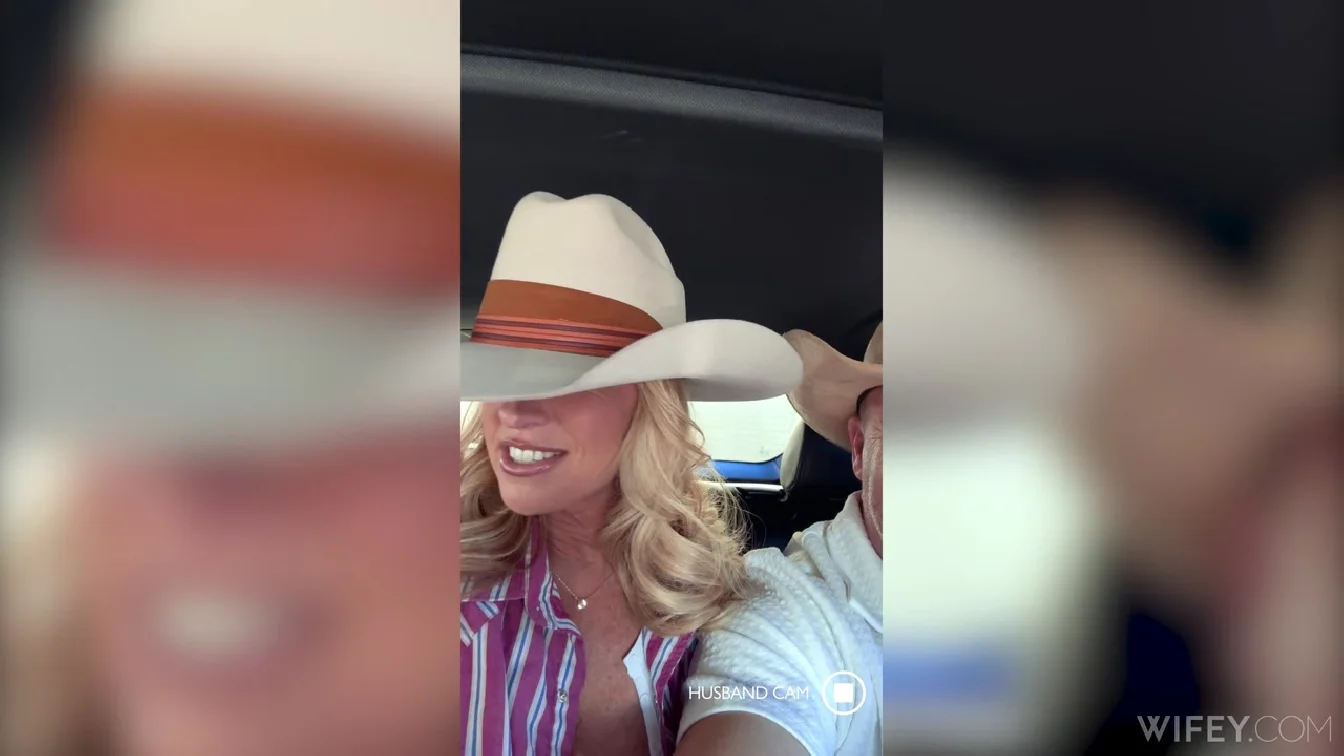 Wifey Swamp Barbee And Bruce Gorgeous Cowgirl Reveals Her Face For The First Time XXX